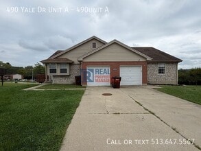 Building Photo - 490 Yale Dr