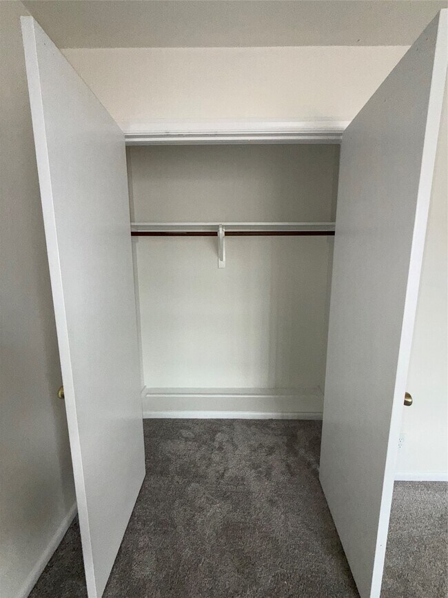 Building Photo - 2039 Winrock Blvd