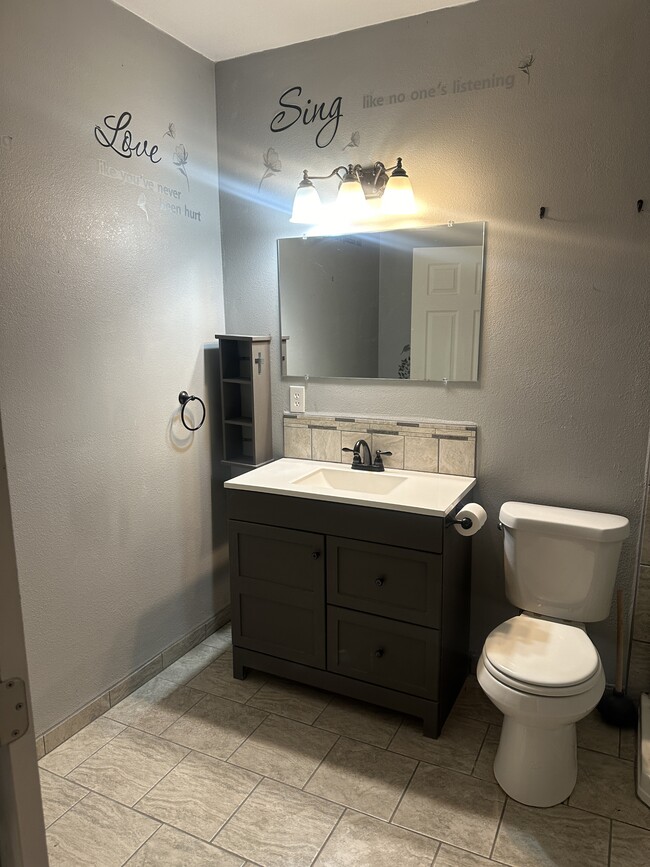 Building Photo - 3610 Porto Fino Ave