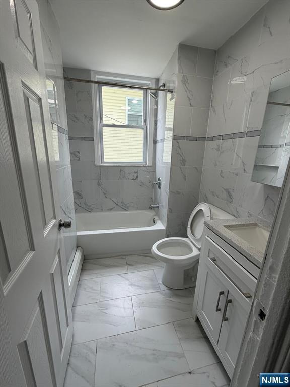 Building Photo - 23 9th Ave