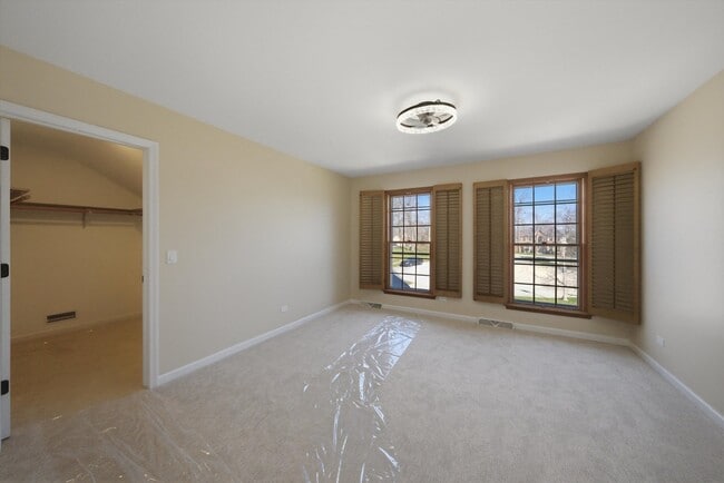 Building Photo - 1215 Triple Crown Ct