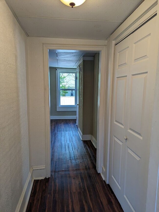 Building Photo - 626 Washington St