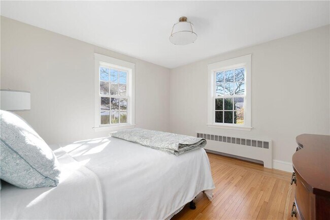 Building Photo - 9 White Terrace