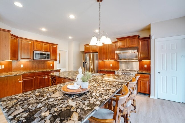 Building Photo - 50042 Black Horse Ln