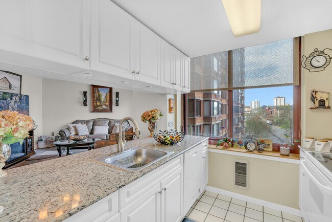 Building Photo - 100 Old Palisade Rd