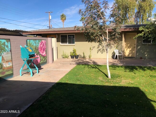 Building Photo - 2020 S Granada Dr