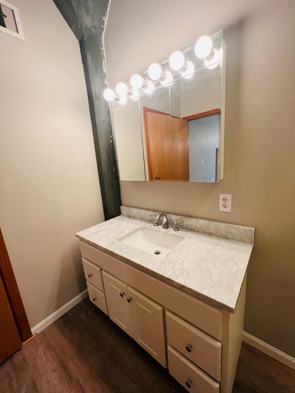 Building Photo - 311 N 8th St