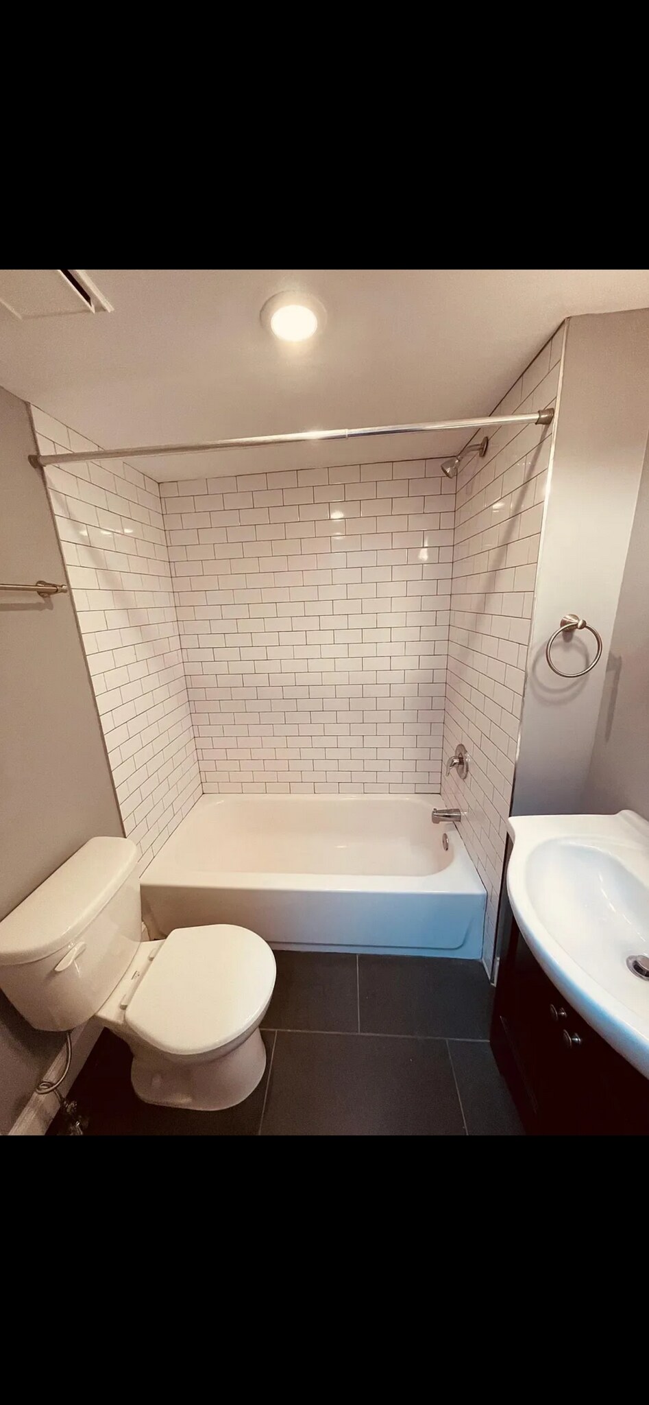 Building Photo - 702 S Darien St