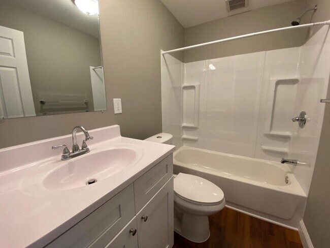 Building Photo - 2082 West 95th Street #03