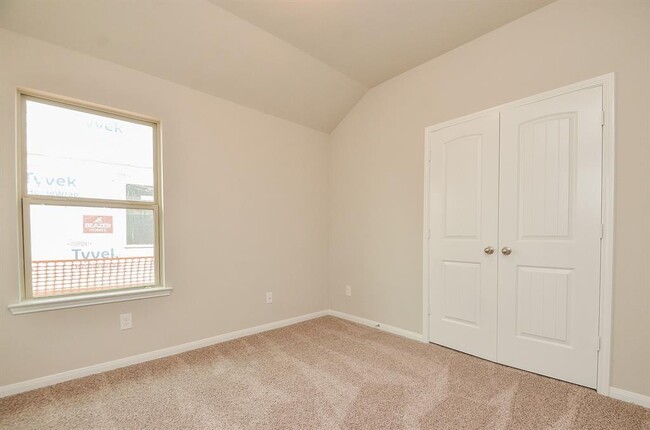 Building Photo - 21622 Calico Bush Trail
