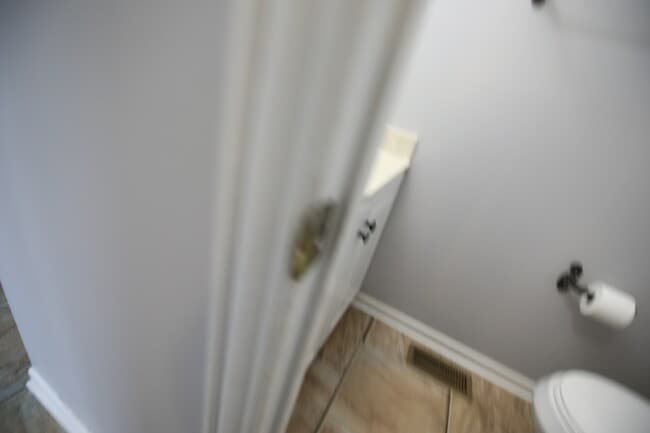 Building Photo - 4400 Greensbury Dr