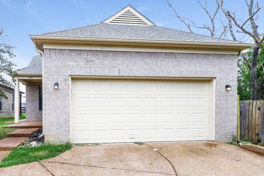 Building Photo - 6941 Raleigh Lagrange Rd