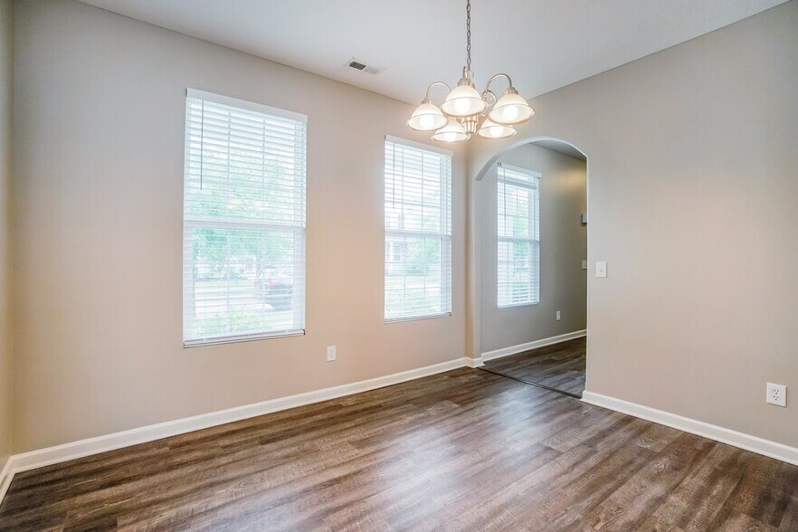 Building Photo - 5841 Marble Creek St