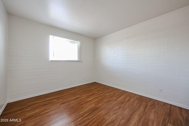 Building Photo - 2226 W Heatherbrae Dr