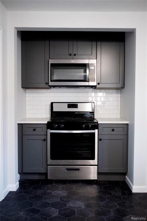 Building Photo - 1308 E Milton Ave