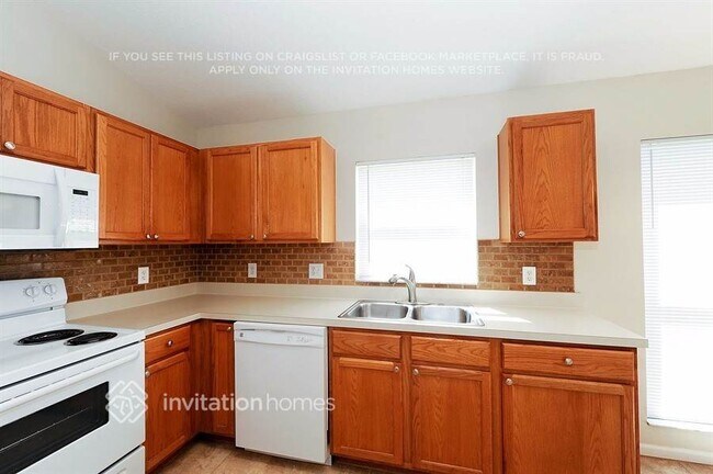 Building Photo - 10408 Hunters Haven Blvd