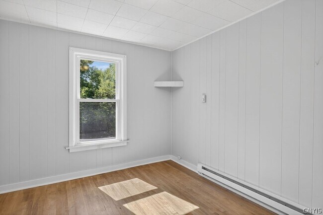 Building Photo - 423 Wendell Terrace