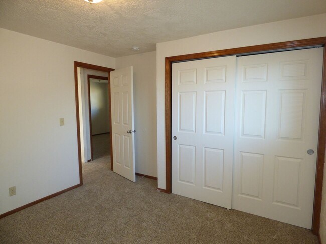 Building Photo - Rent Special: 1/2 Off September's Rent!! 3 Bed Home in South Salem