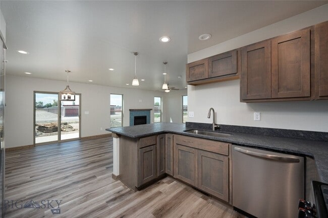 Building Photo - 604 Relentless Dr