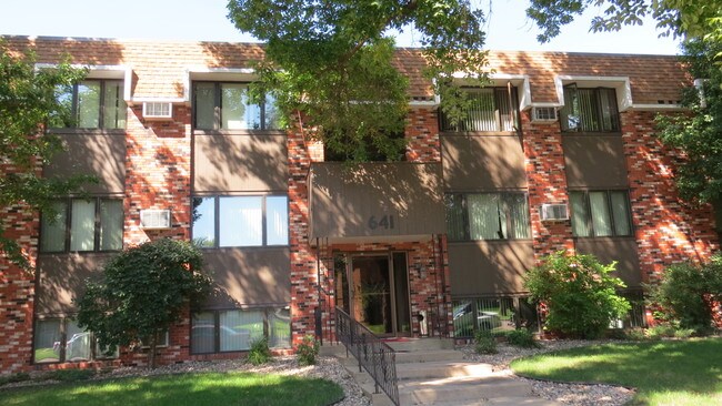 Primary Photo - 641 S Main Ave