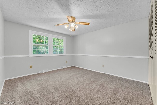 Building Photo - 7400 Brenel Dr