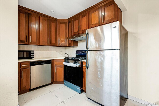 Building Photo - 64-63 Austin St