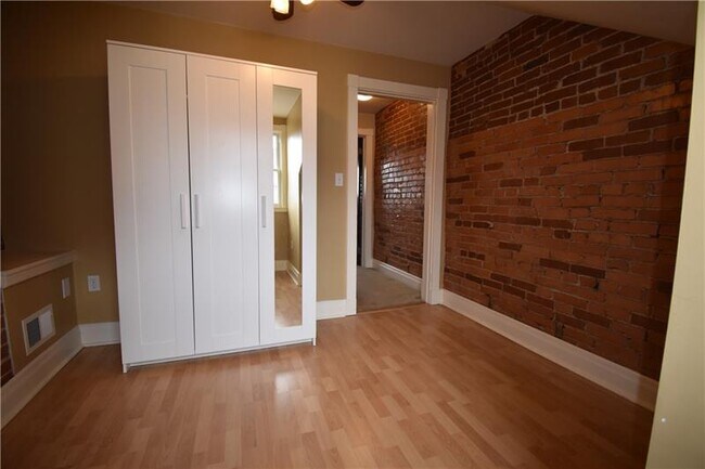 Building Photo - 4214 Post St