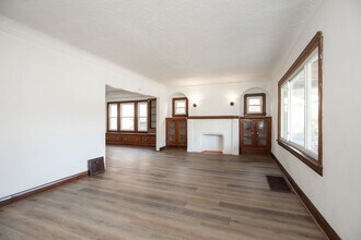 Building Photo - 4772 E 90th St