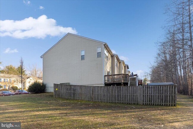 Building Photo - 15516 Three Otters Pl