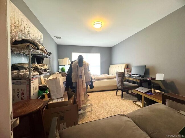 Building Photo - 508 Breton Wy