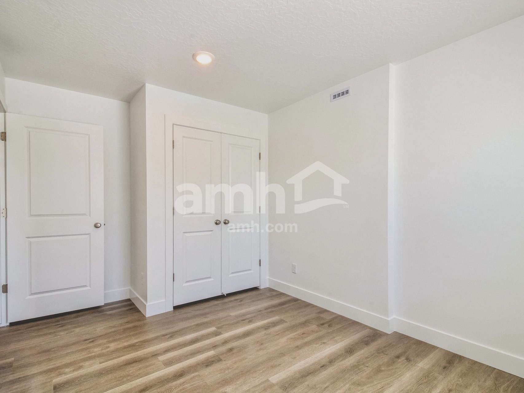 Building Photo - 7703 Castleton Ln