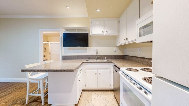 Building Photo - 1133 Edwards St