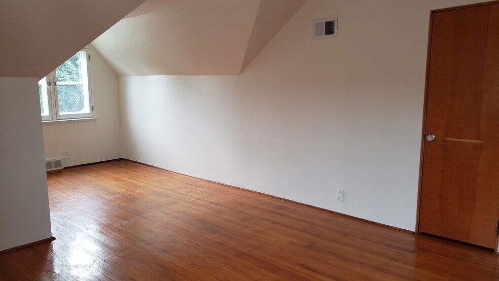 2nd Bedroom - 2331 S 59th St