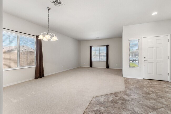 Building Photo - Nice East Mesa Home!