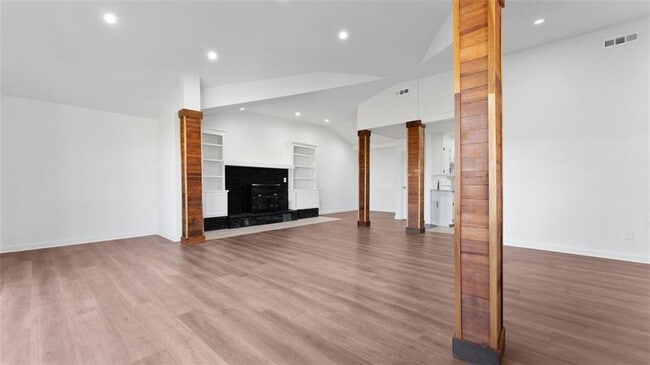 Building Photo - 5748 N Graham Rd