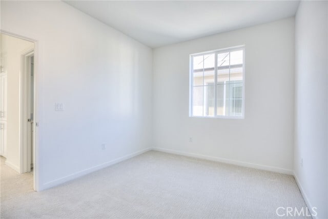 Building Photo - 5999 Huntington Dr