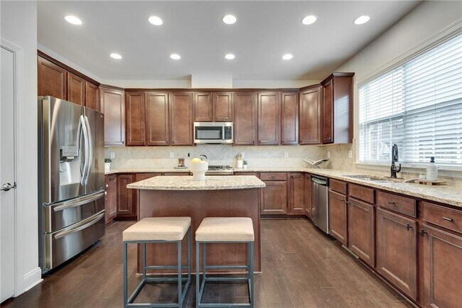 Building Photo - 4905 Greylock Walk SE