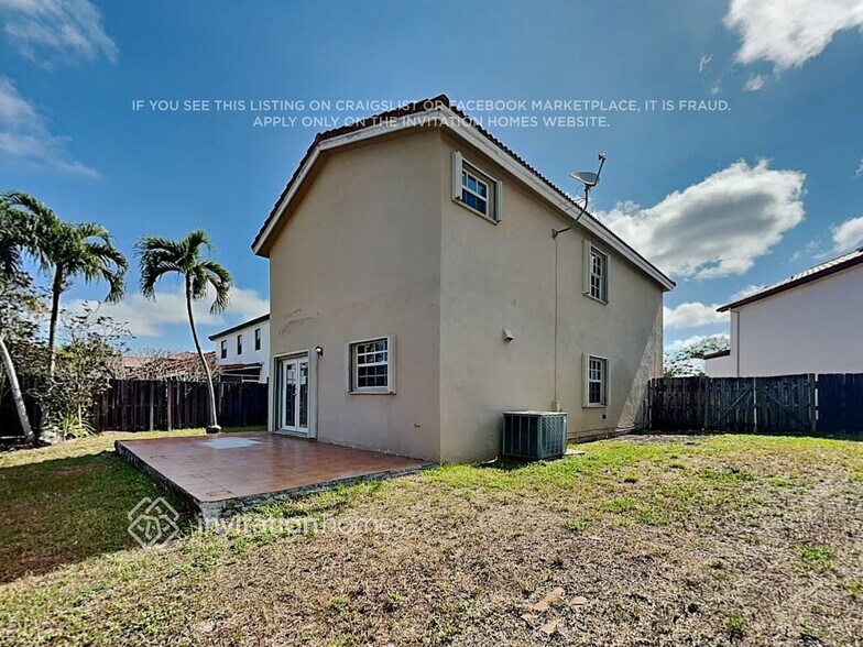 Building Photo - 6340 SW 156th Ct