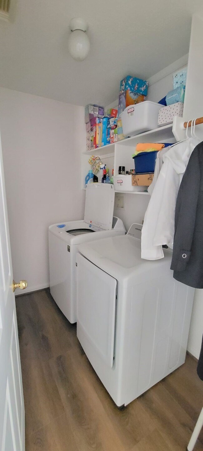 Building Photo - 3402 Plymouth Pointe Ln