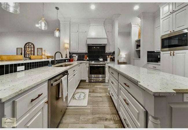 Building Photo - 262 Cullom Dr