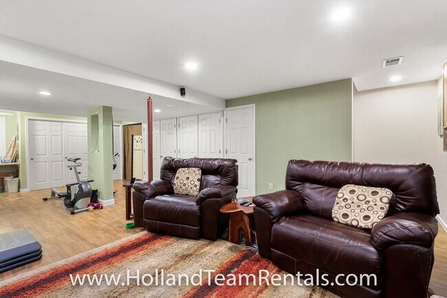 Building Photo - Two Master Suites + Basement 3rd Bedroom