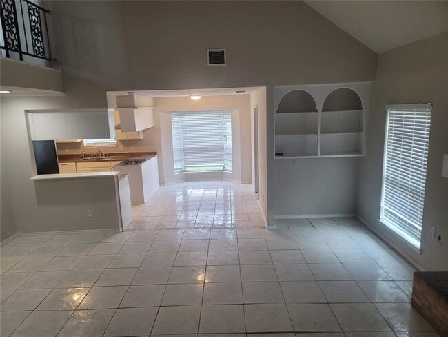 Building Photo - 10601 Sagewind Dr