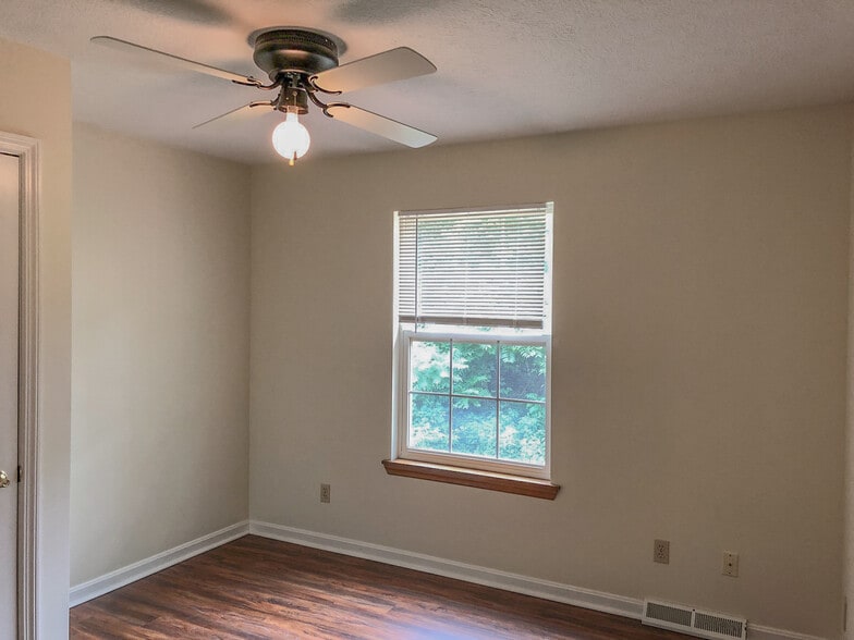 2nd Bedroom - 1008 Middletown Rd
