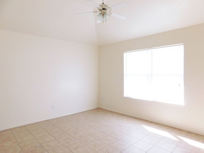 Building Photo - 4601 Wade Dr