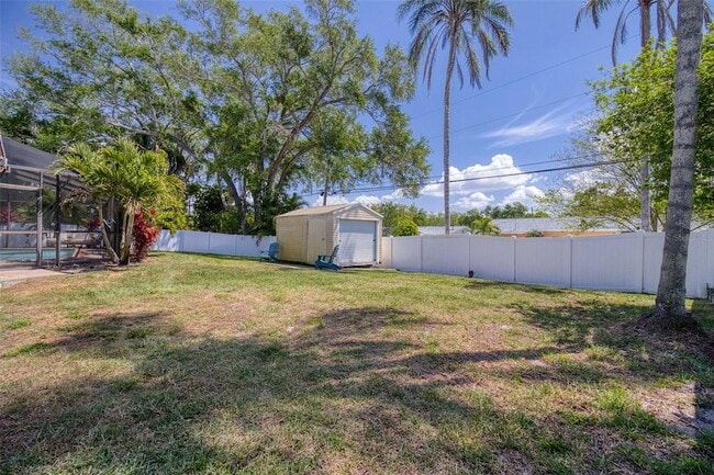 Building Photo - 2315 Minneola Rd