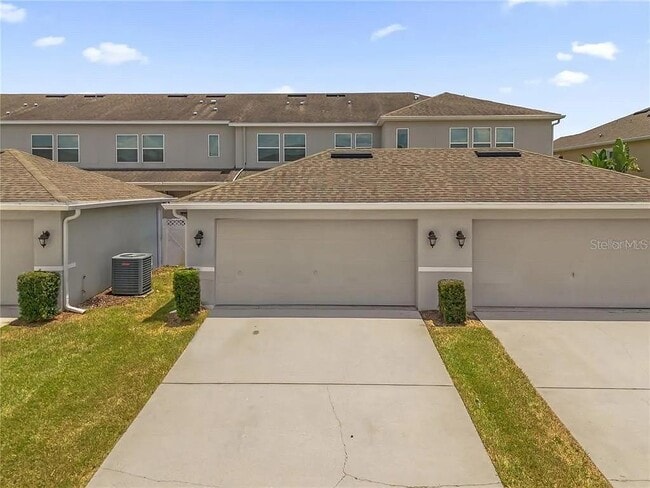 Building Photo - 8130 Red Stopper Ln