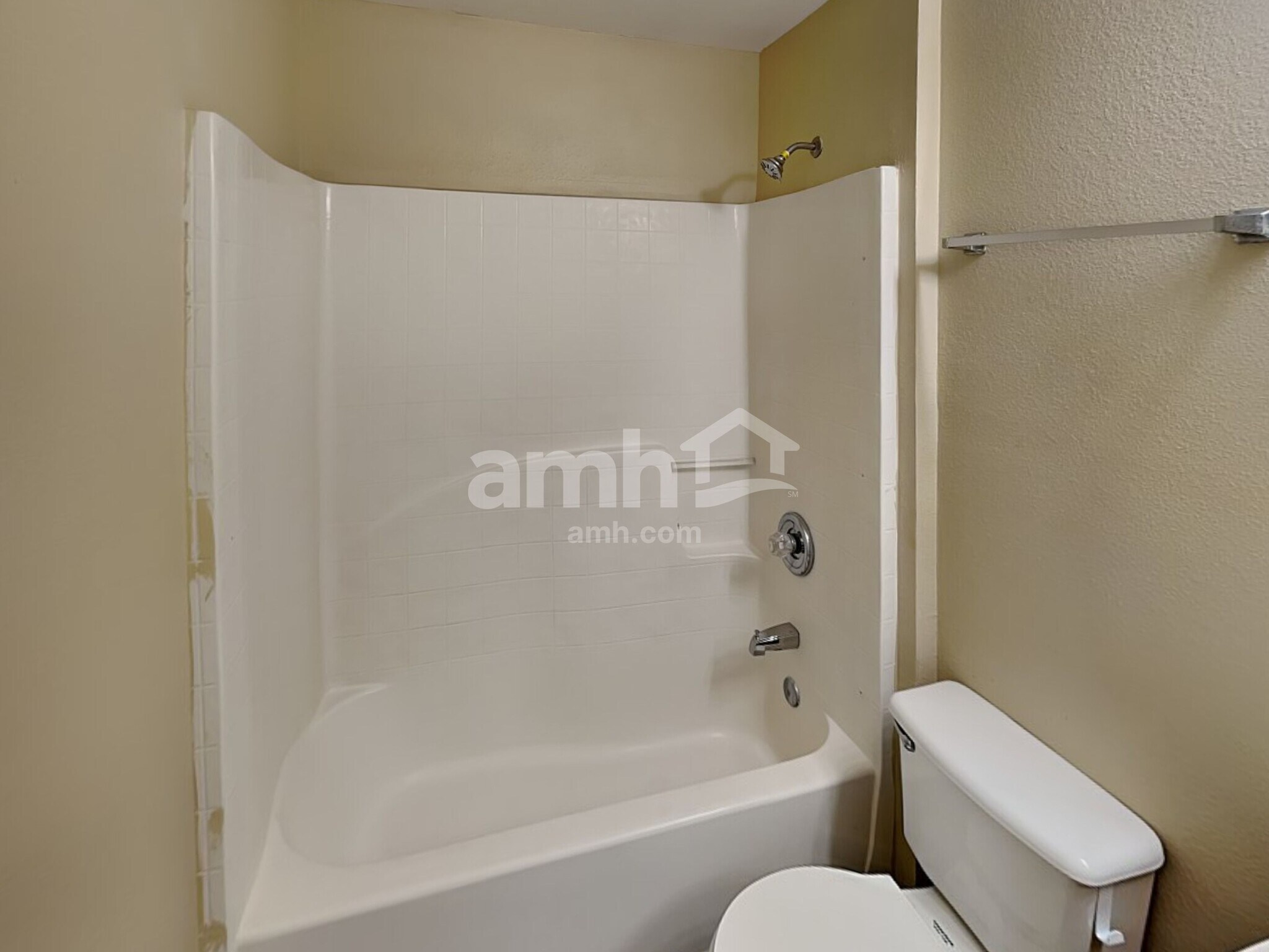 Building Photo - 7491 Volley Dr N