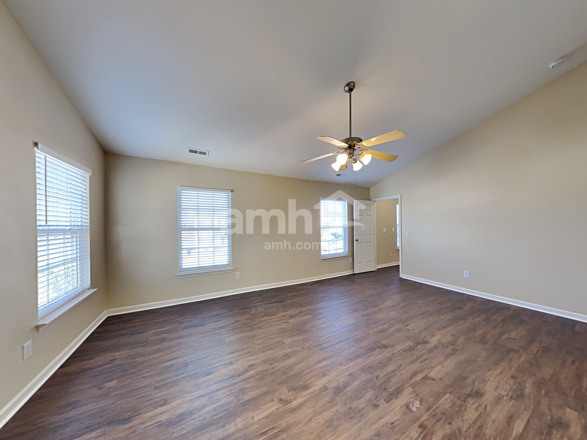 Building Photo - 7036 Spanglers Spring Way