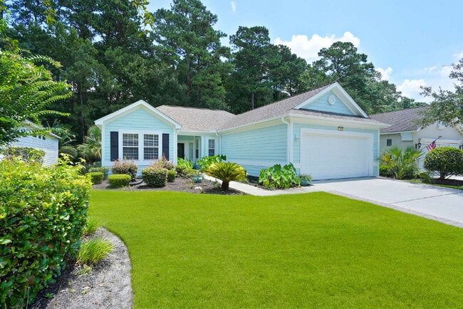 Building Photo - 211 Hampton Cir