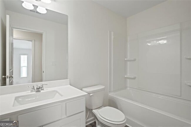 Building Photo - 541 Magnolia Cir